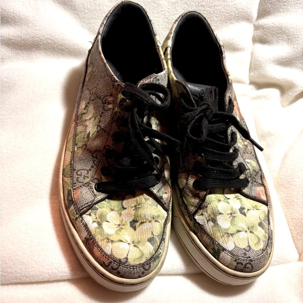 Gucci Floral GG Canvas Low-Top Sneakers in Black, Green and Yellow